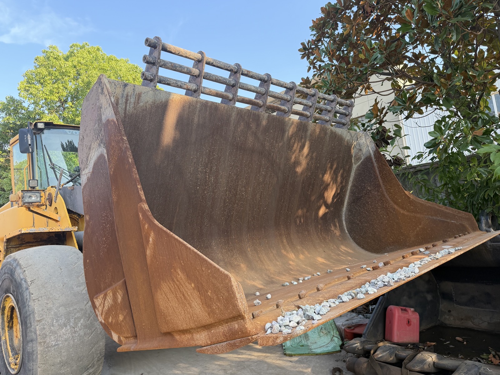 Volvo L180E Wheel Loader for Sale used excavator 0 photo 4