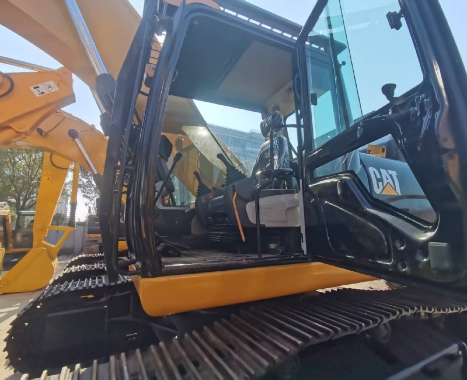 CAT 336D2L used excavator 0 photo 8
