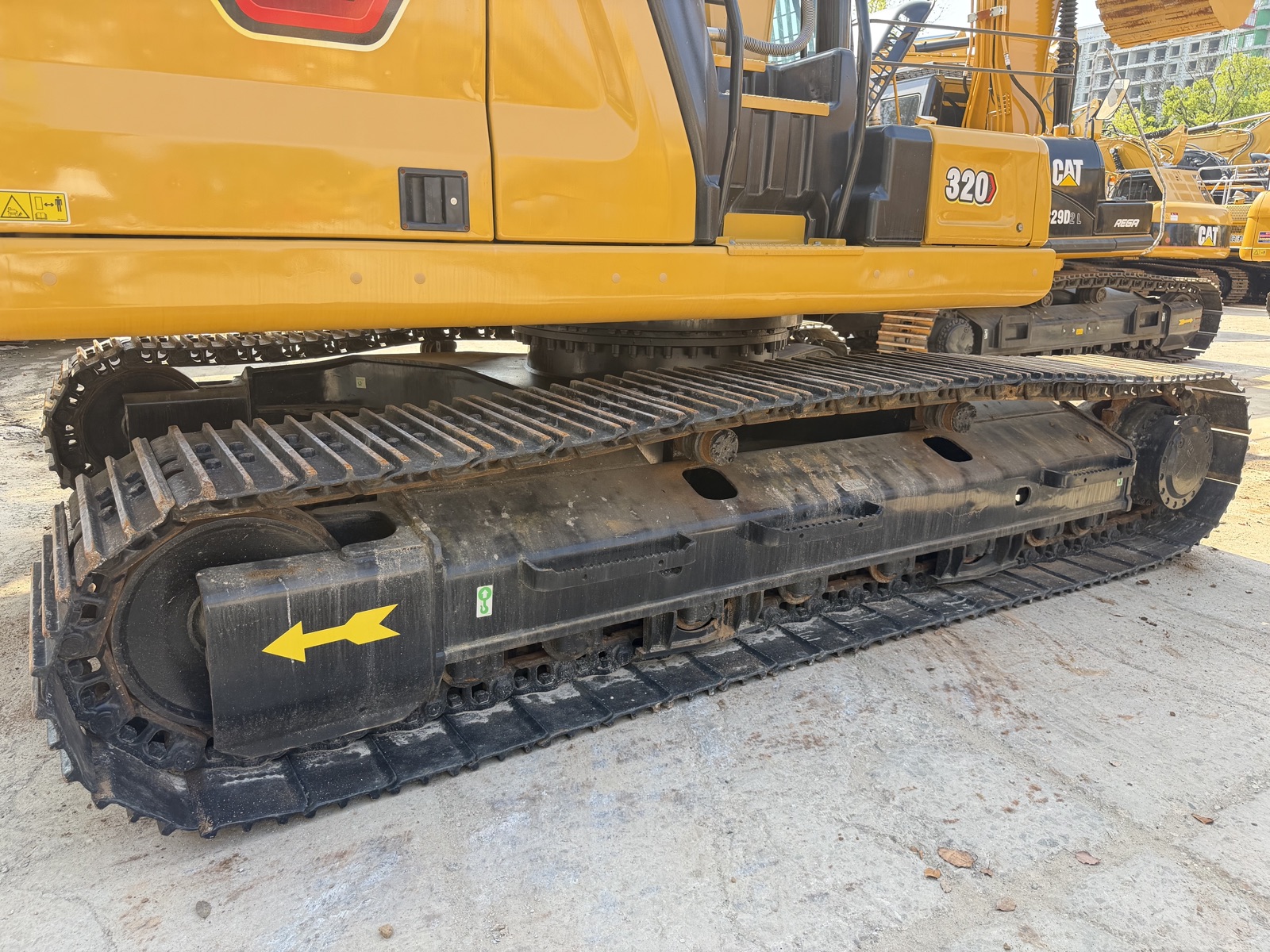 CAT 320 used excavator 0 photo 5