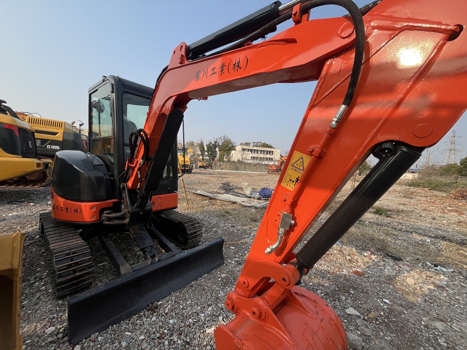 Hitachi 35u Mini used excavator 0 photo 5
