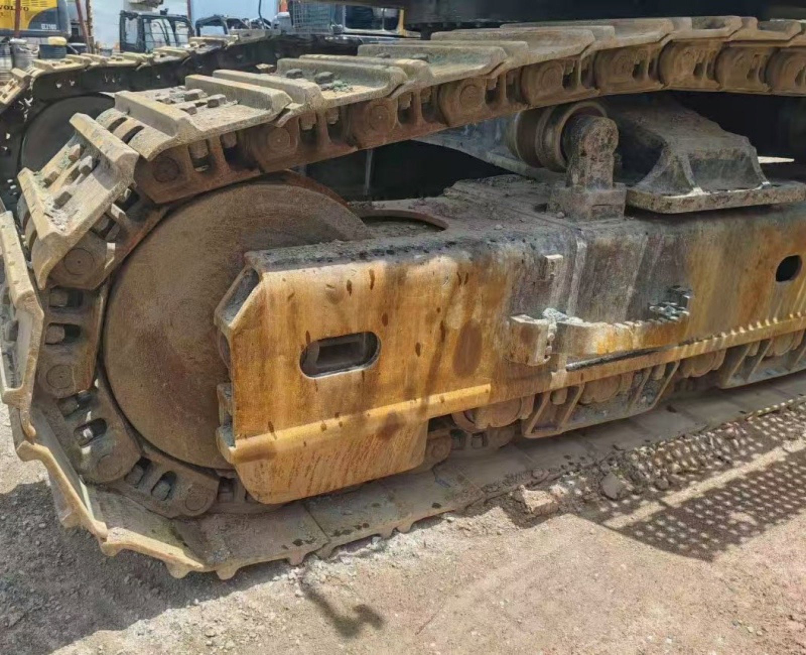 Hitachi ZX690 used excavator 0 photo 4