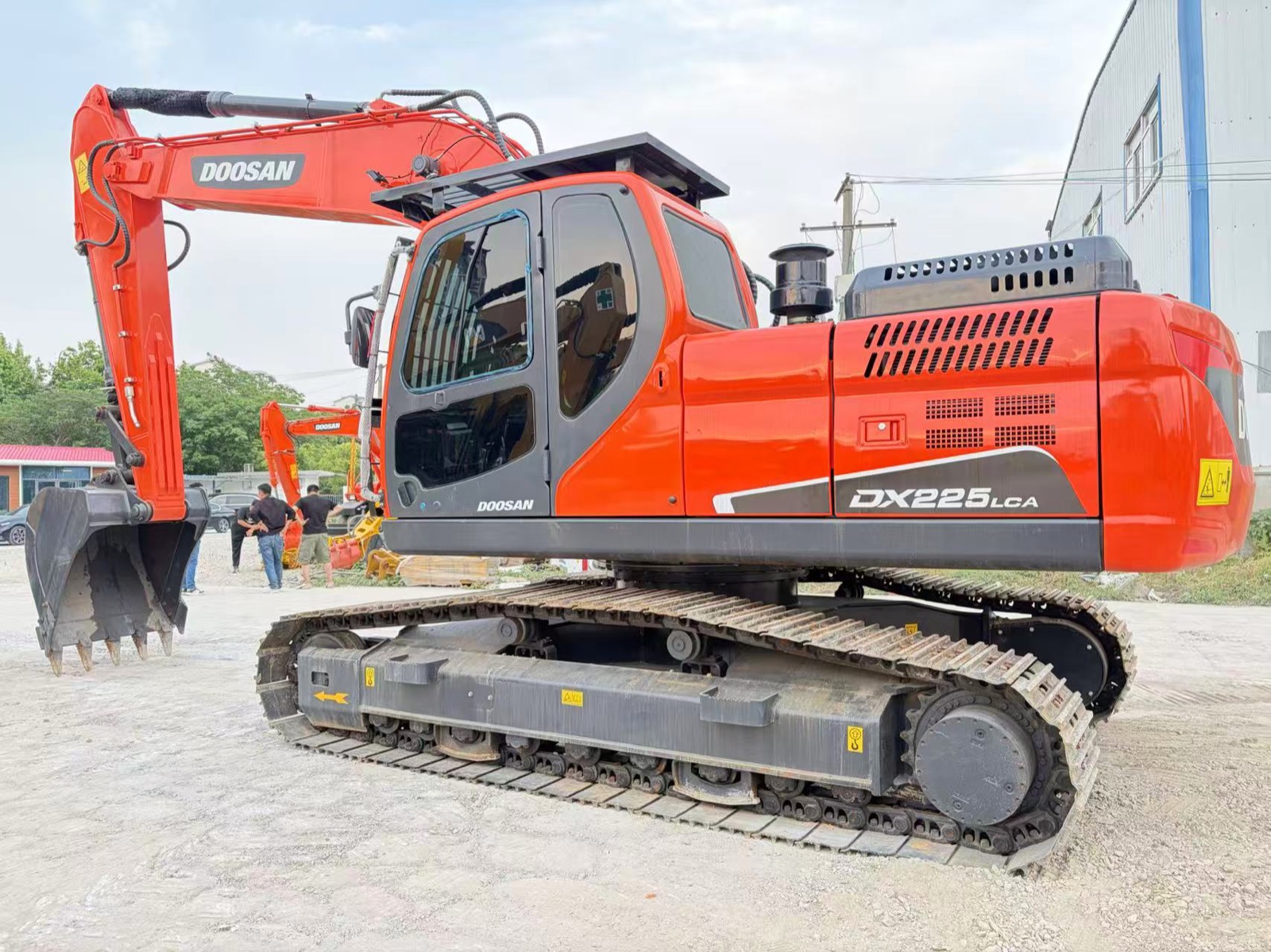 Doosan 225 used excavator 0 photo 3