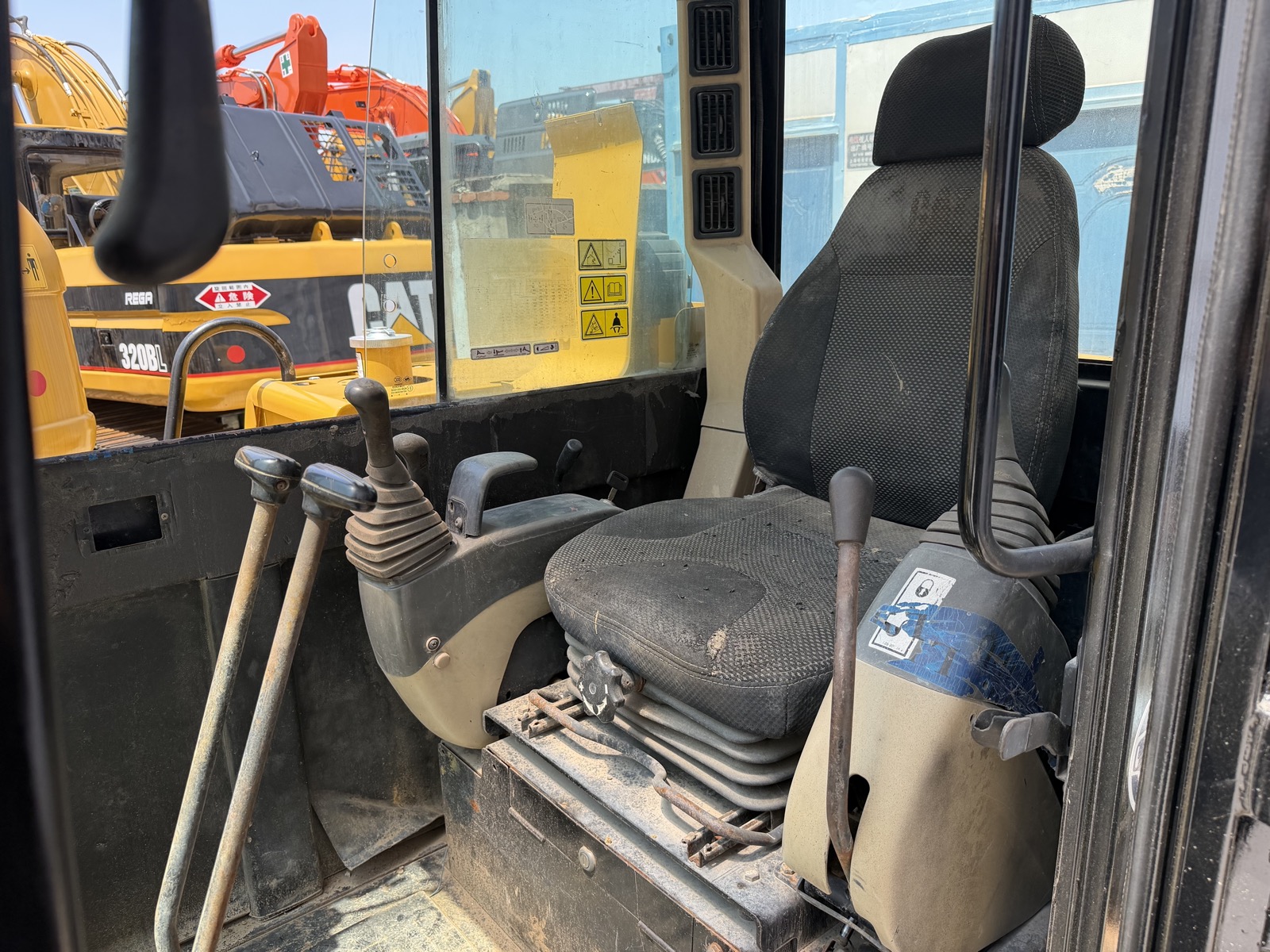 CAT 306 Mini used excavator 0 photo 8