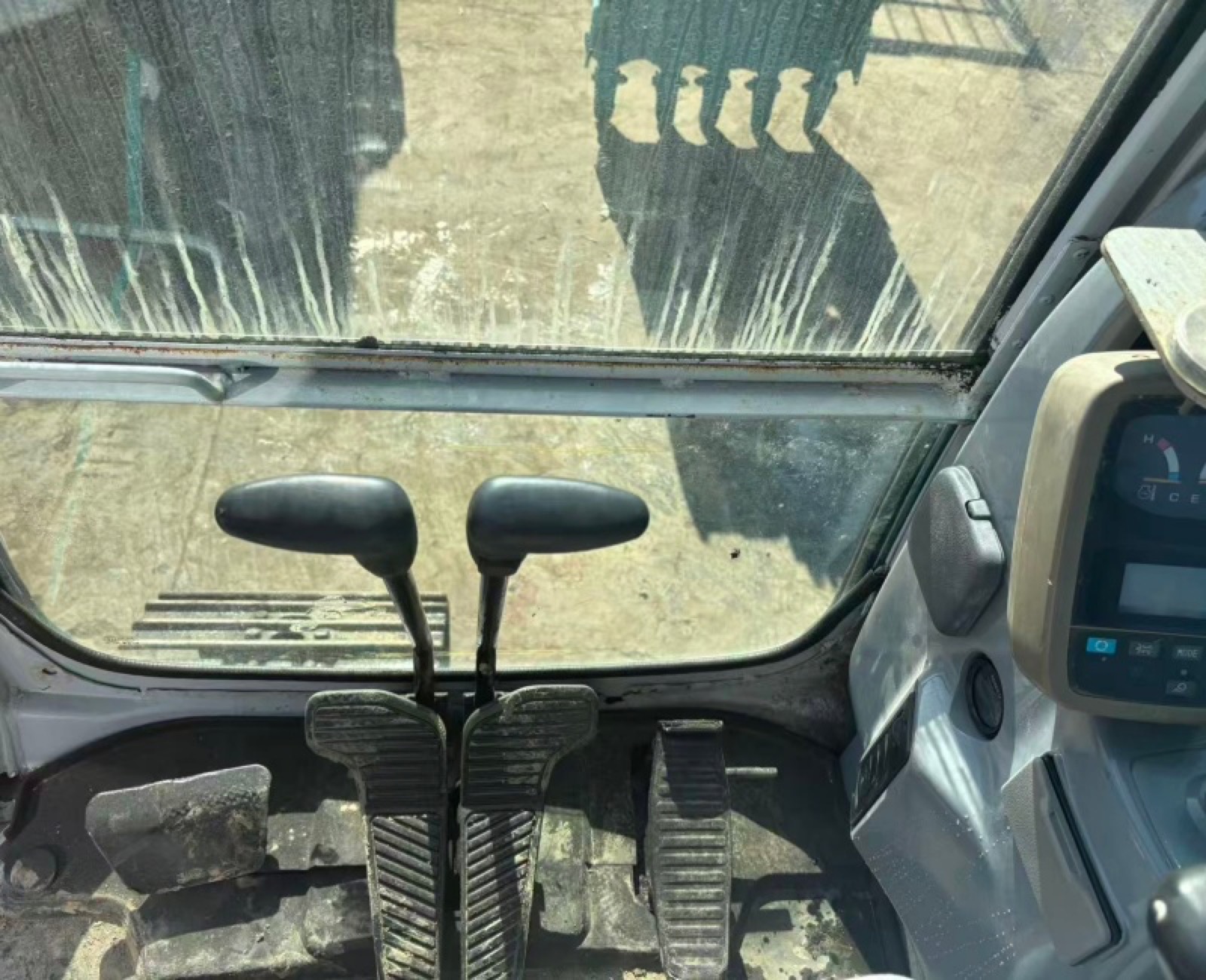 Kobelco 135 used excavator 0 photo 4