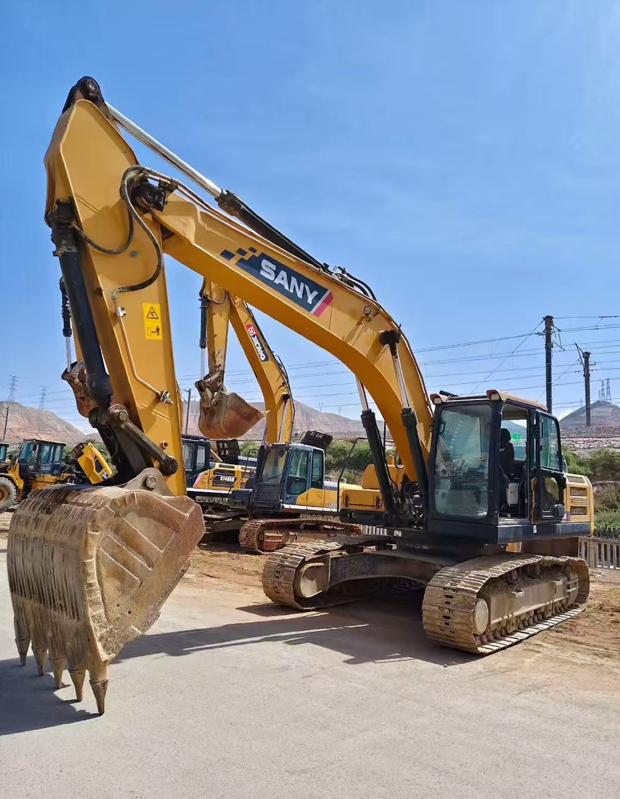 Sany 255H used excavator 0 photo 4