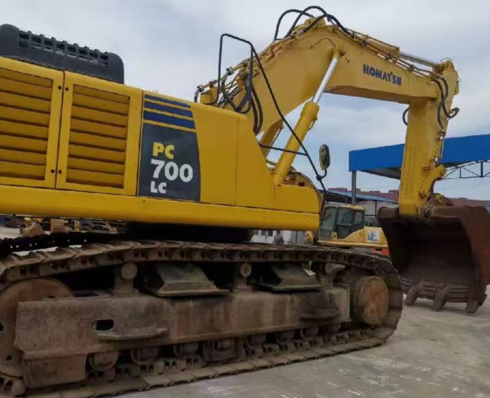 Komatsu PC700 used excavator 0 photo 4