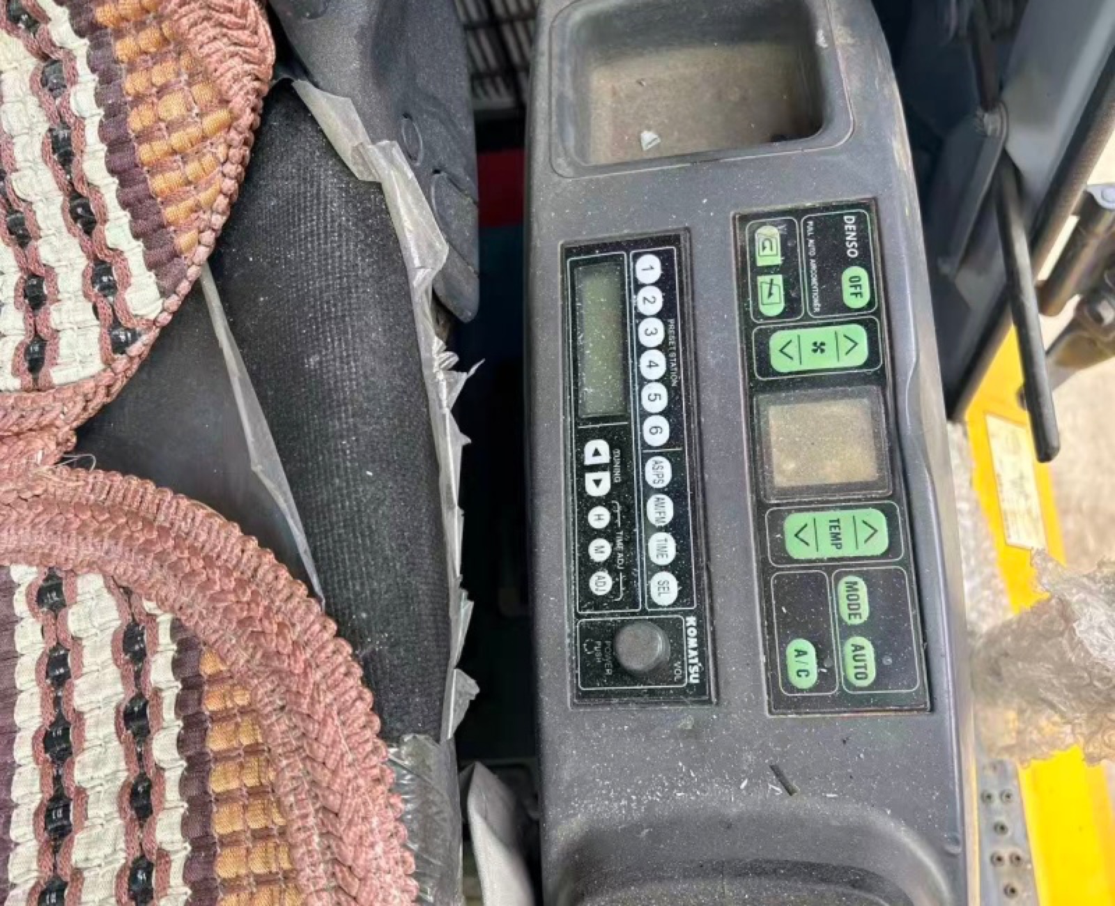 Komatsu PC130 used excavator 0 photo 3