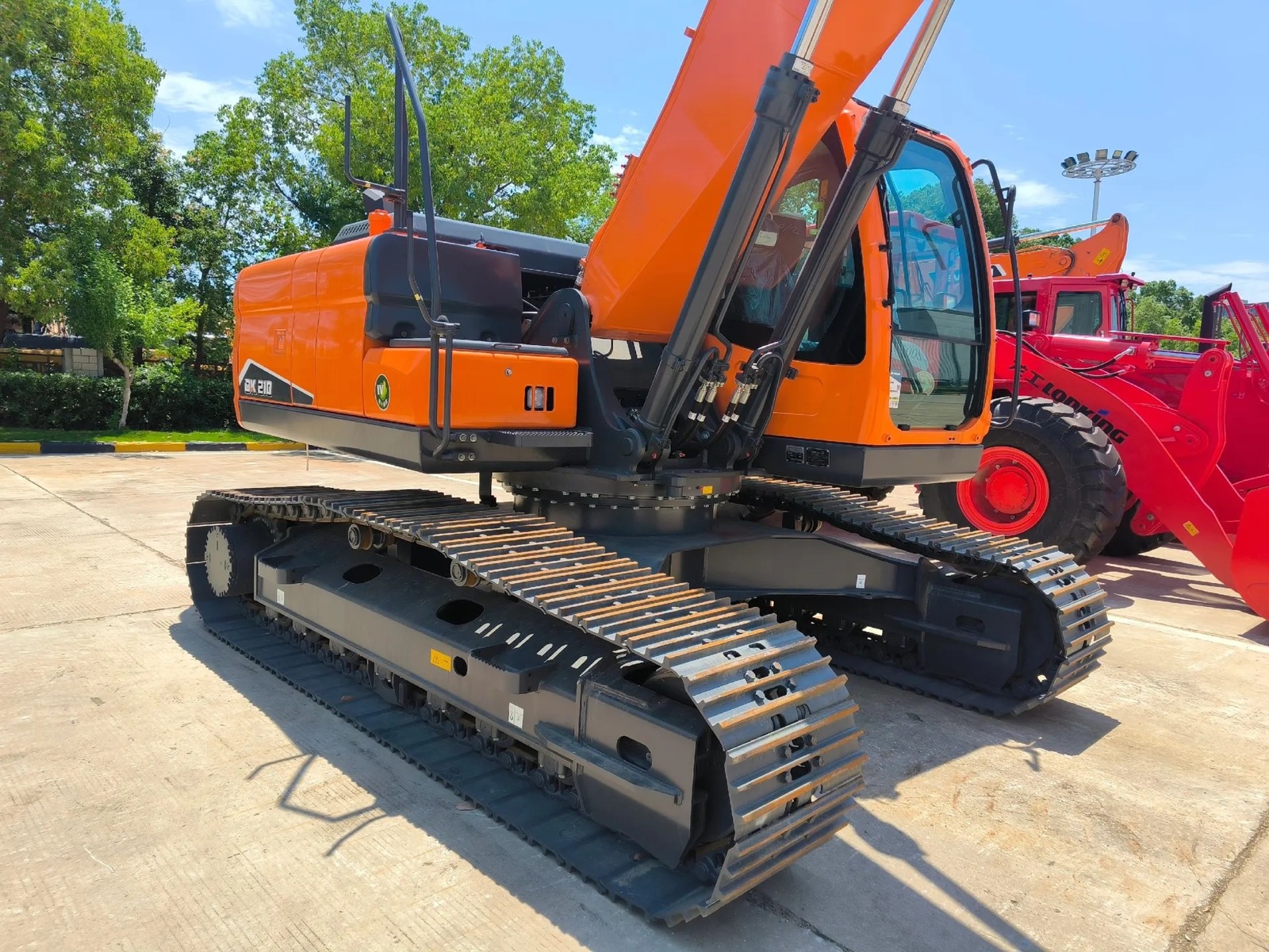 Doosan DX210 used excavator 0 photo 5