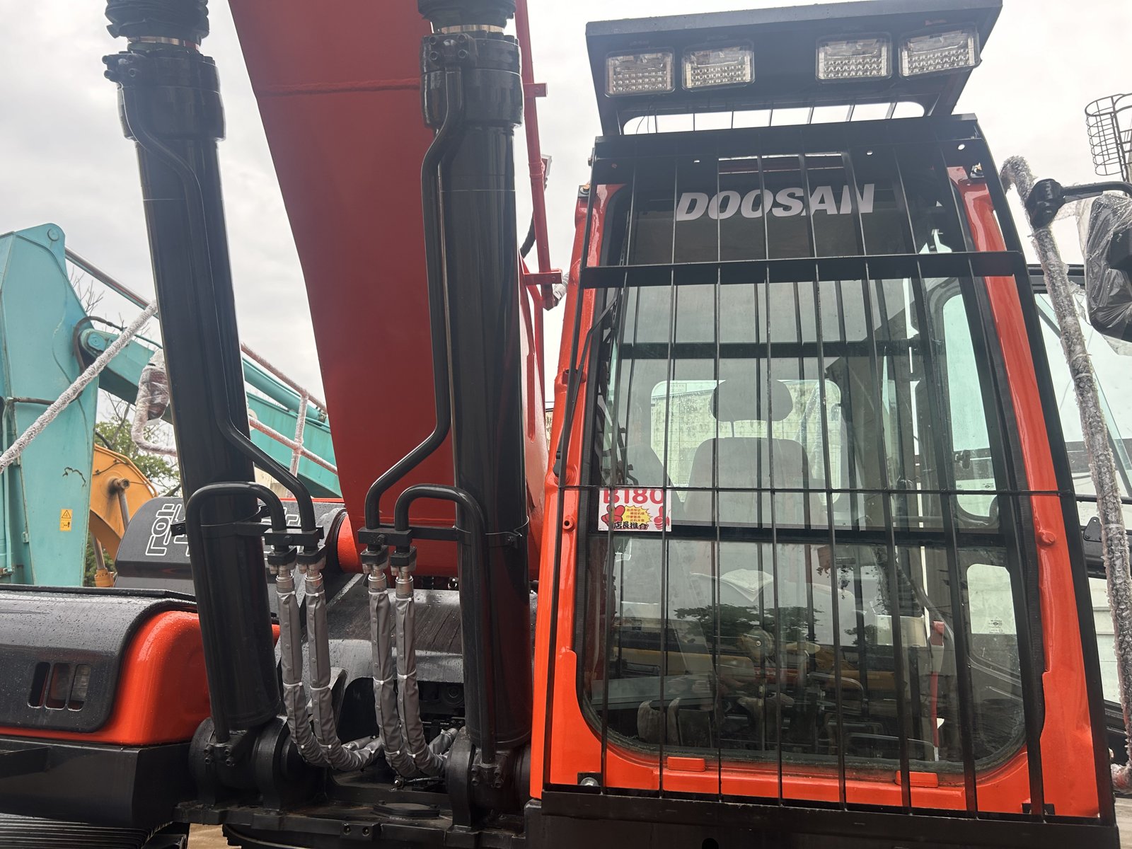 Doosan 340 used excavator 0 photo 2