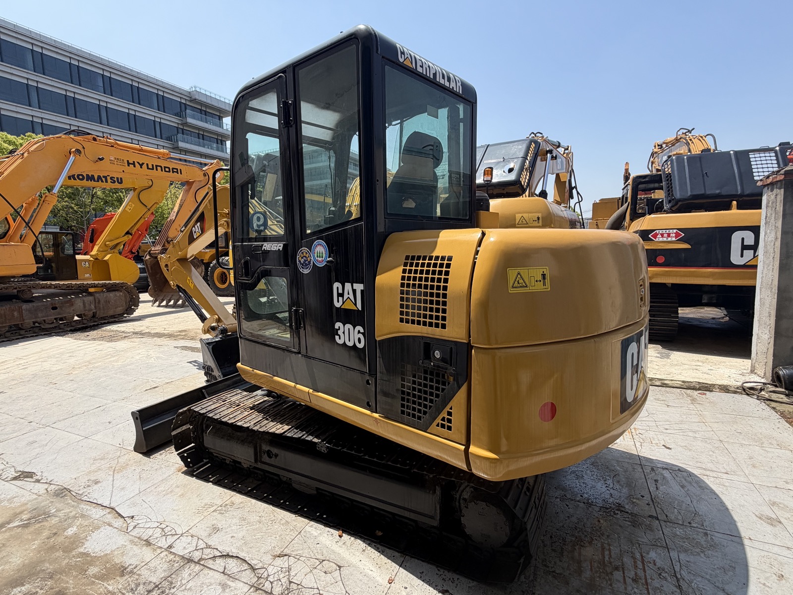 CAT 306 Mini used excavator 0 photo 3