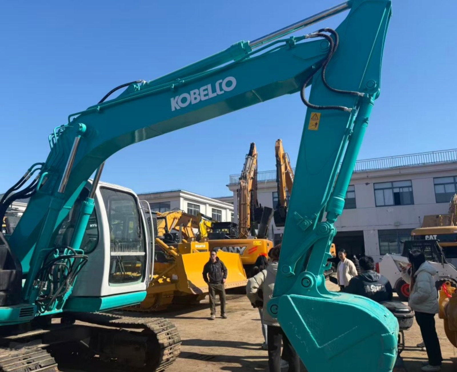 Kobelco 135 used excavator 0 photo 2