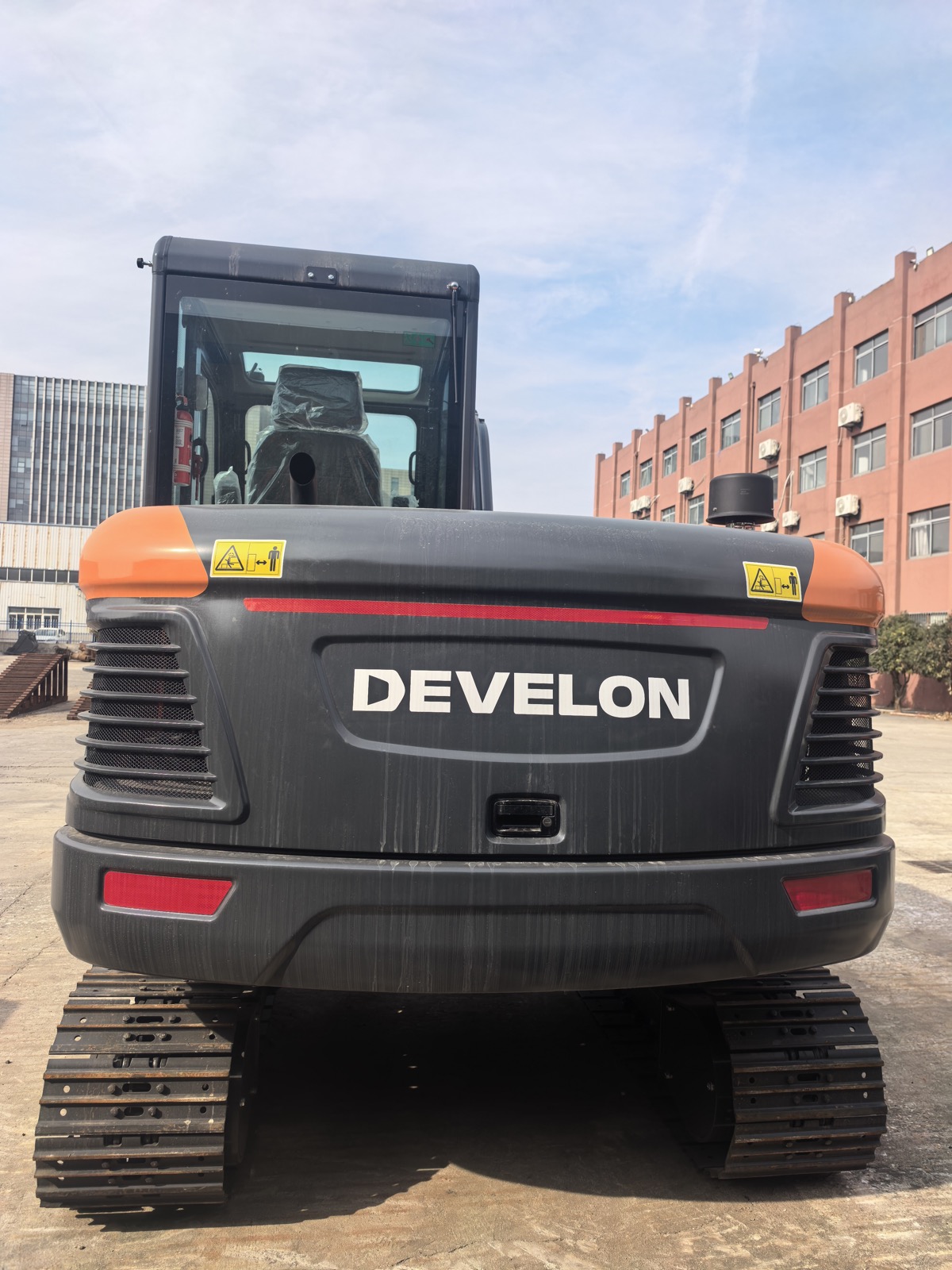 Doosan DX60D Mini used excavator 0 photo 2