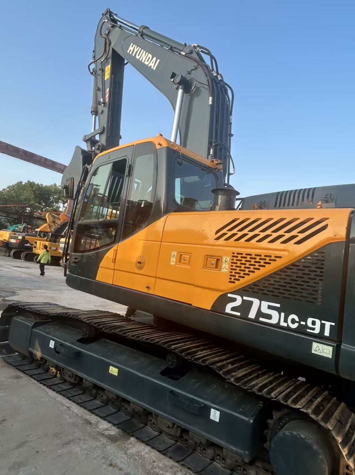 Hyundai 275 used excavator 0 photo 7
