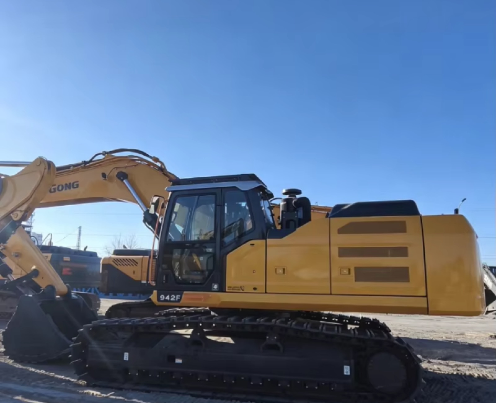 LiuGong 942F used excavator 0 photo 2