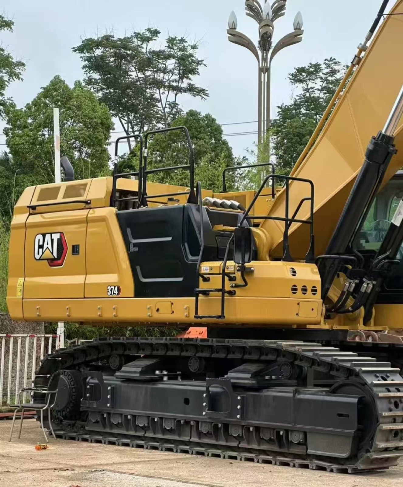 Used Caterpillar 374 Excavator for Sale