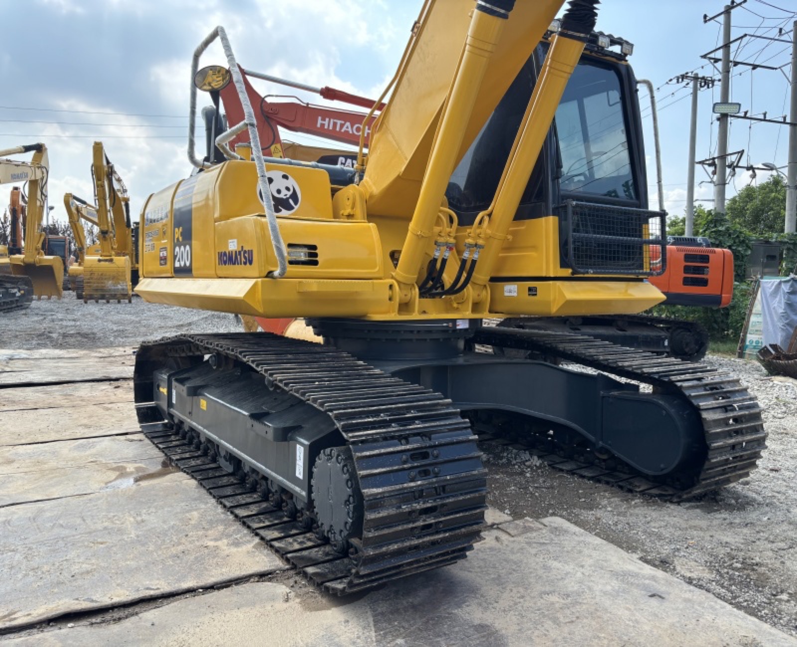 Komatsu PC200 used excavator 0 photo 4