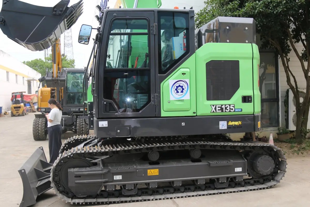 الحفارة الكهربائية XCMG XE135 الجديدة للبيع، الصورة 2