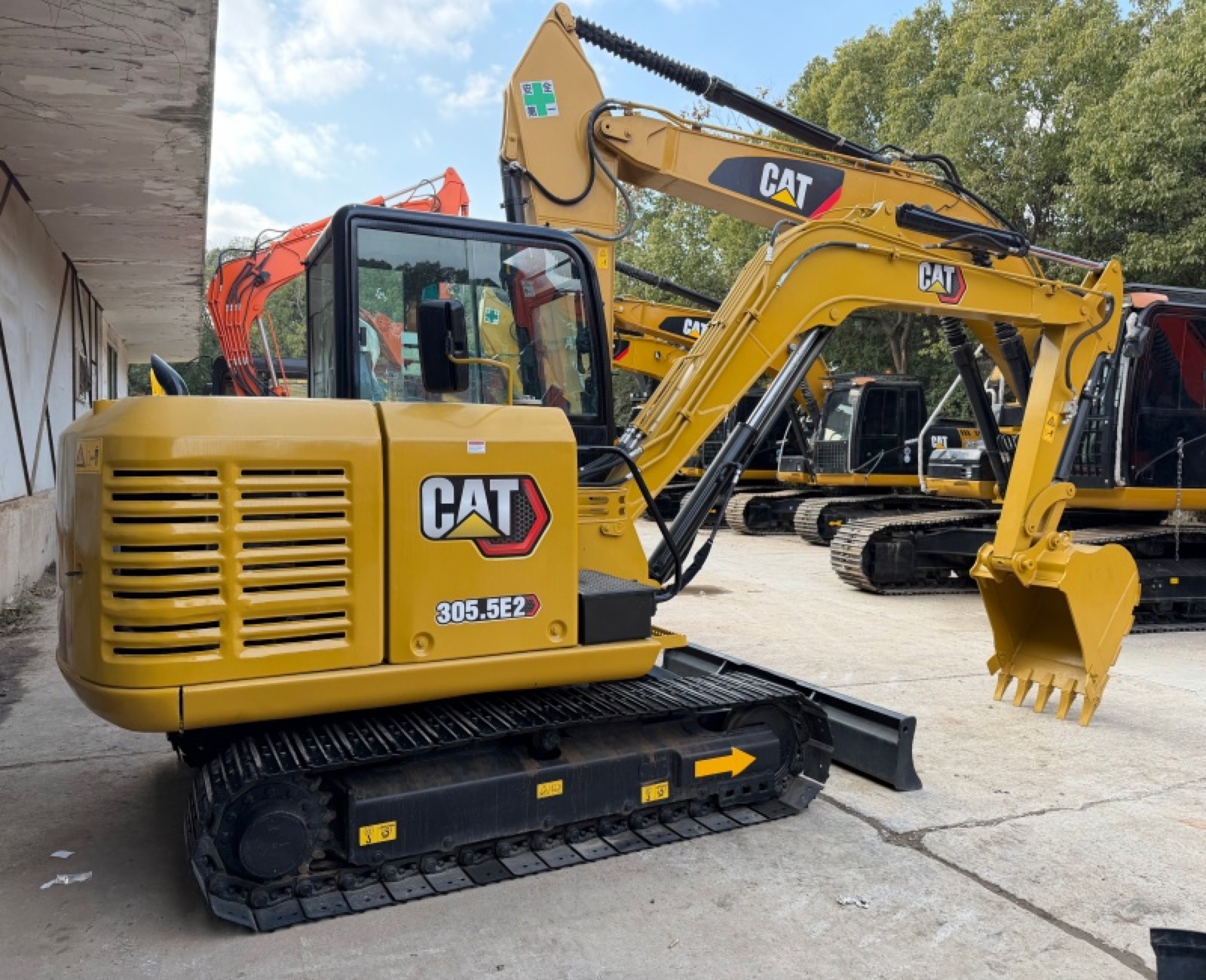 CAT 305 used excavator 0 photo 4