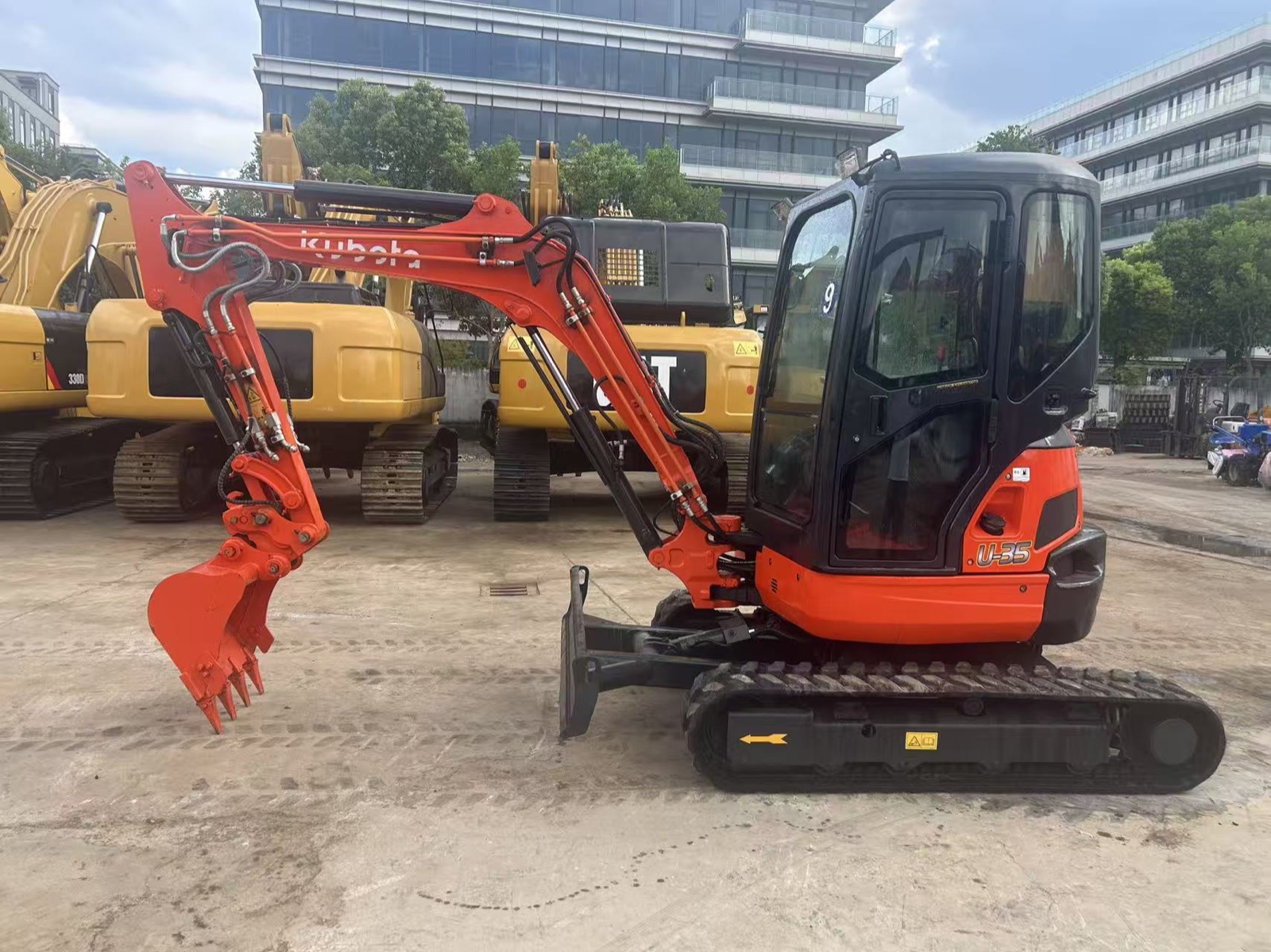 Kubota 35 Mini used excavator 0 photo 5
