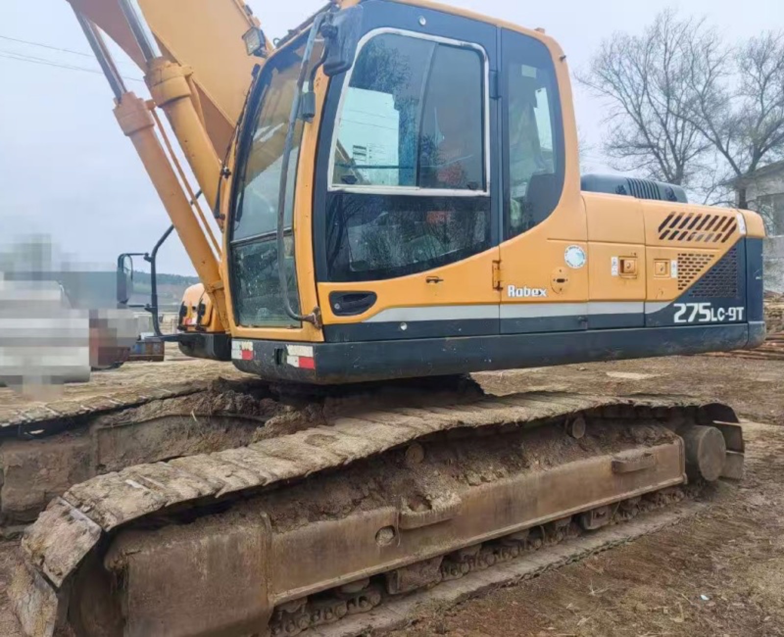 Hyundai 275LC-9T used excavator 0 photo 8