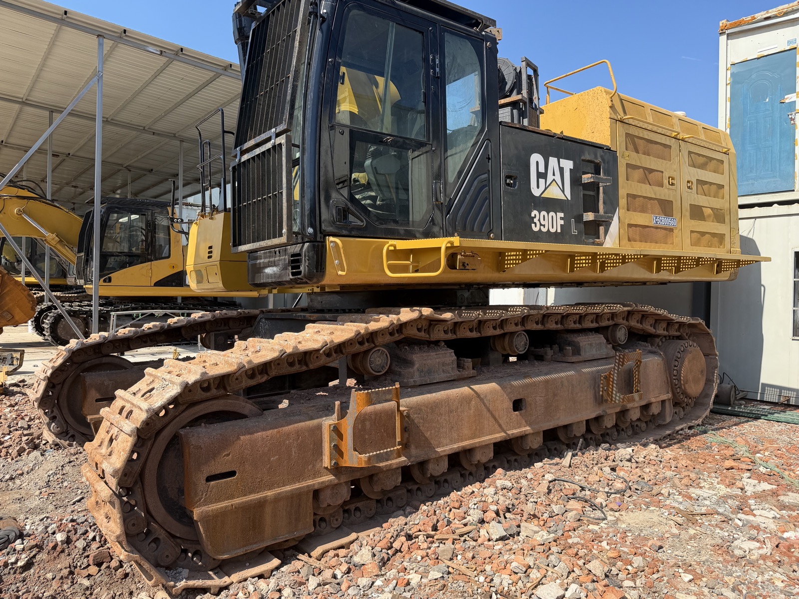 CAT 390 used excavator 0 photo 2