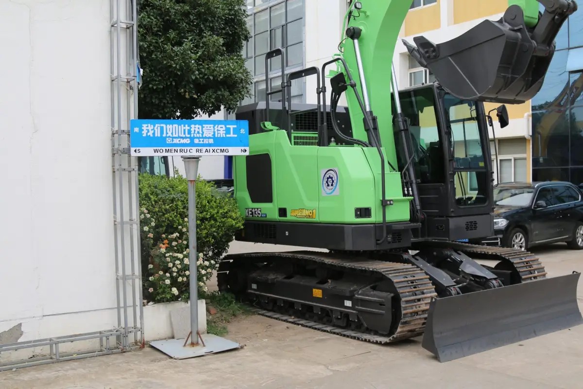 الحفارة الكهربائية XCMG XE135 الجديدة للبيع، الصورة 3