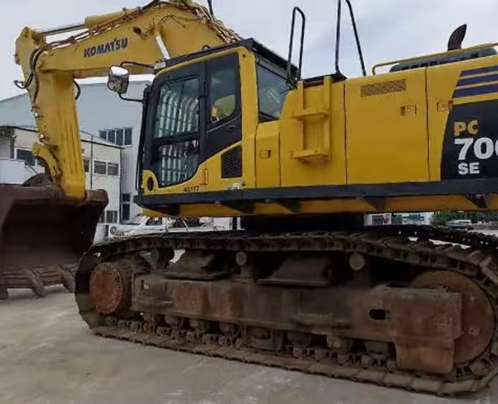Komatsu PC700 used excavator 0 photo 5
