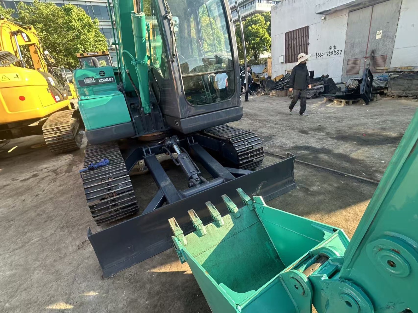 Kobelco SK75 used excavator 0 photo 2