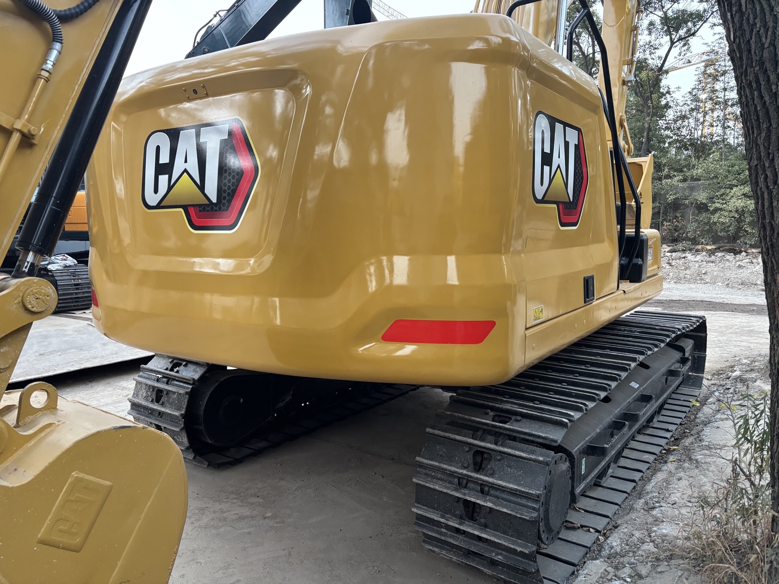 CAT 320 used excavator 0 photo 6