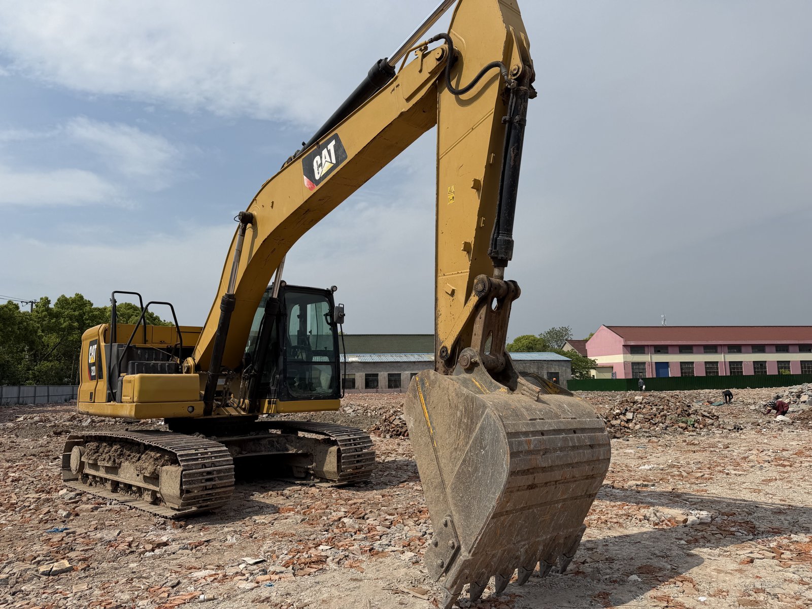 CAT 320GC used excavator 0 photo 3