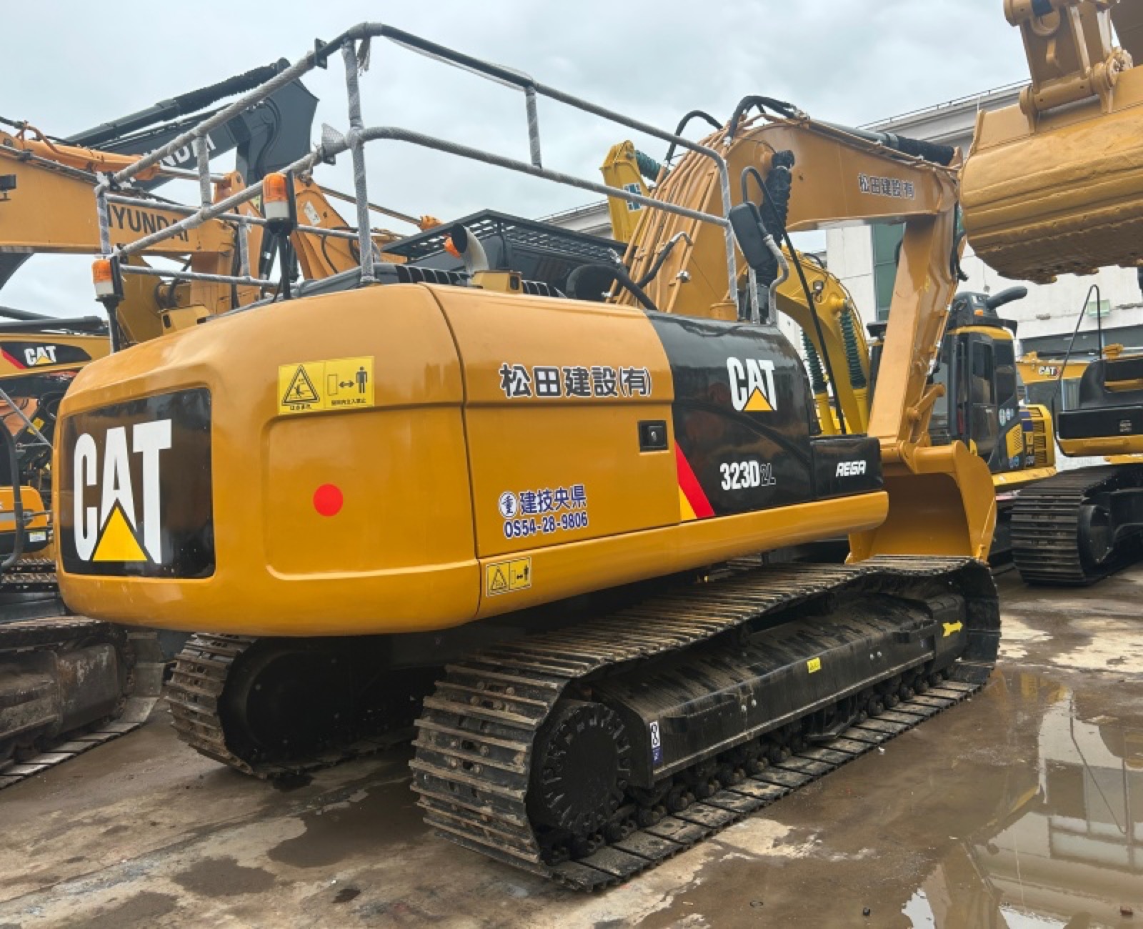 Used Caterpillar 323D2L Excavator for Sale