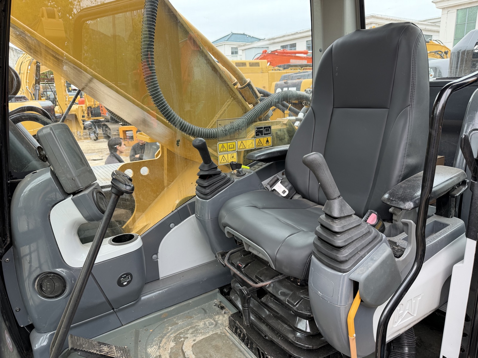CAT 336D2L used excavator 0 photo 6