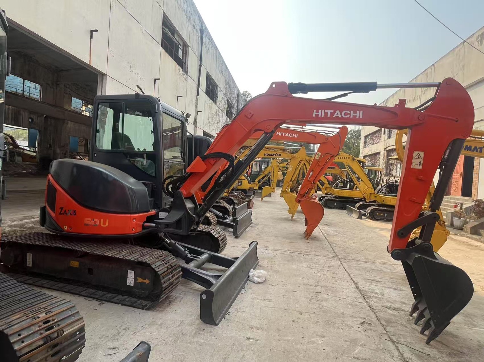 Hitachi 50u Mini used excavator 0 photo 4
