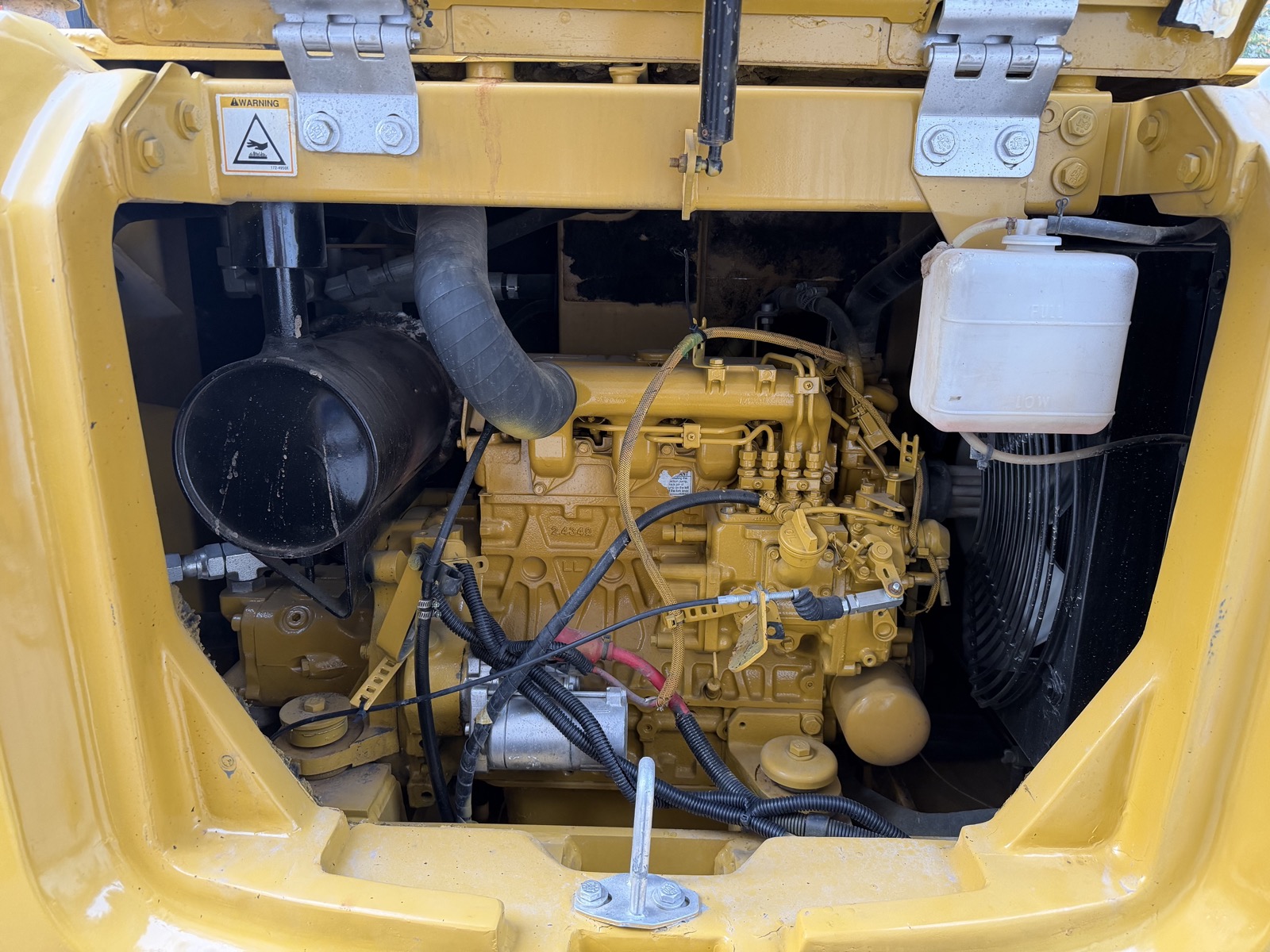 CAT 305.5E2 Mini used excavator 0 photo 7