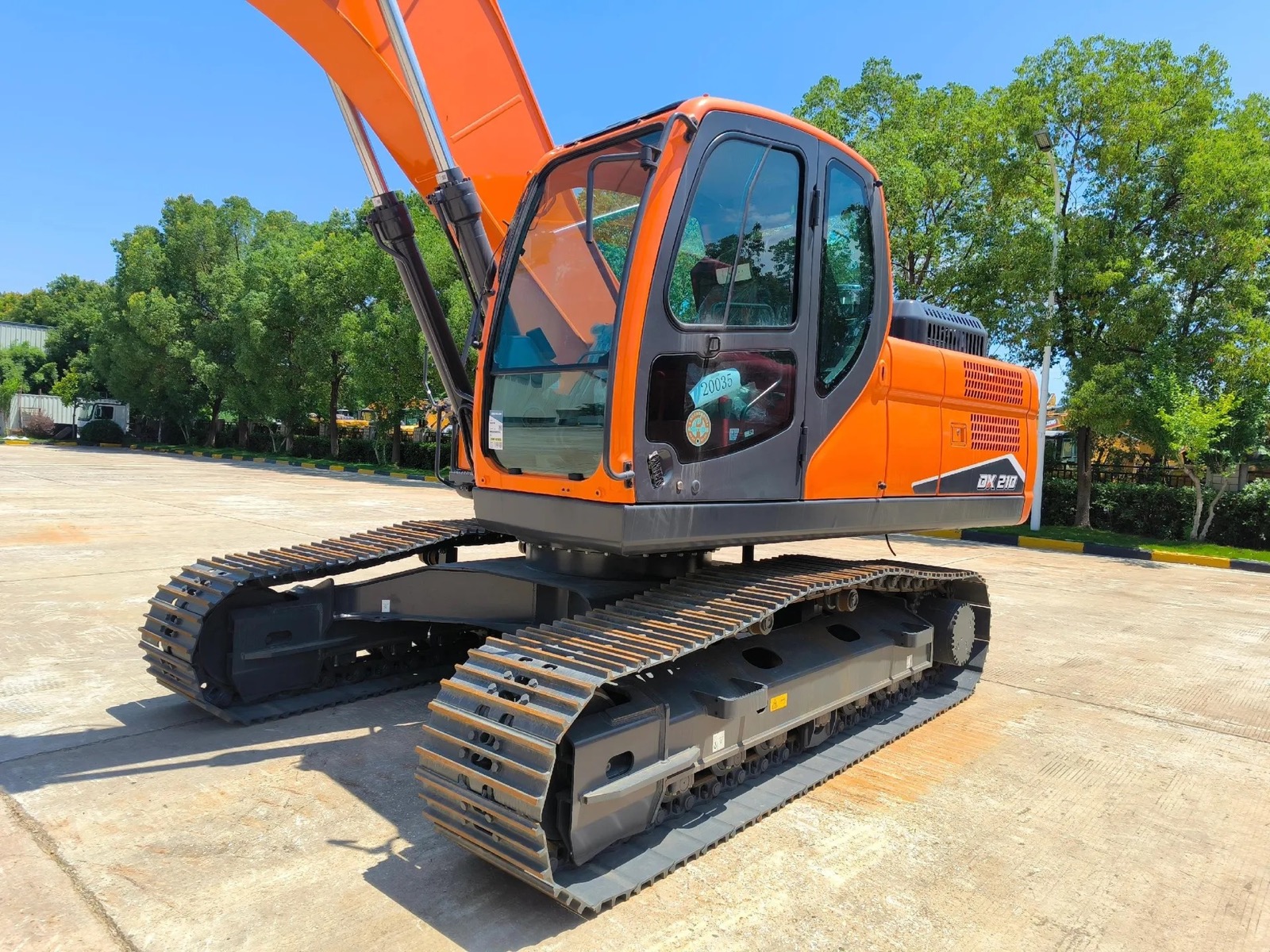 Doosan DX210 used excavator 0 photo 3