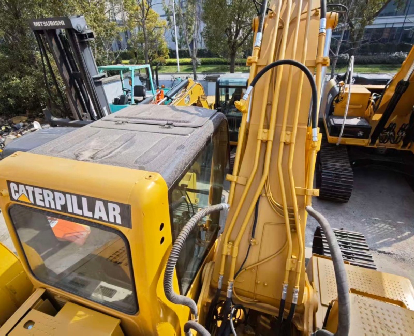 CAT 320C used excavator 0 photo 2