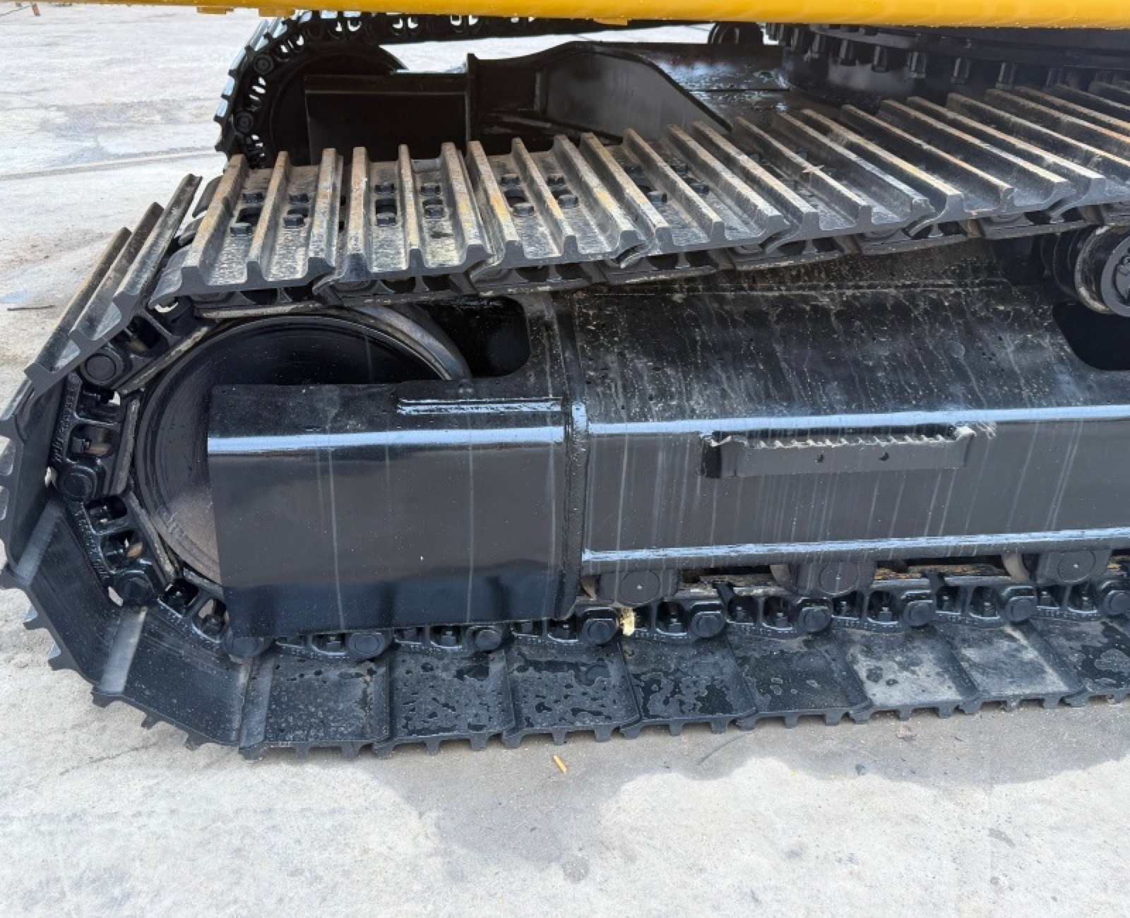 CAT 330D2L used excavator 0 photo 3