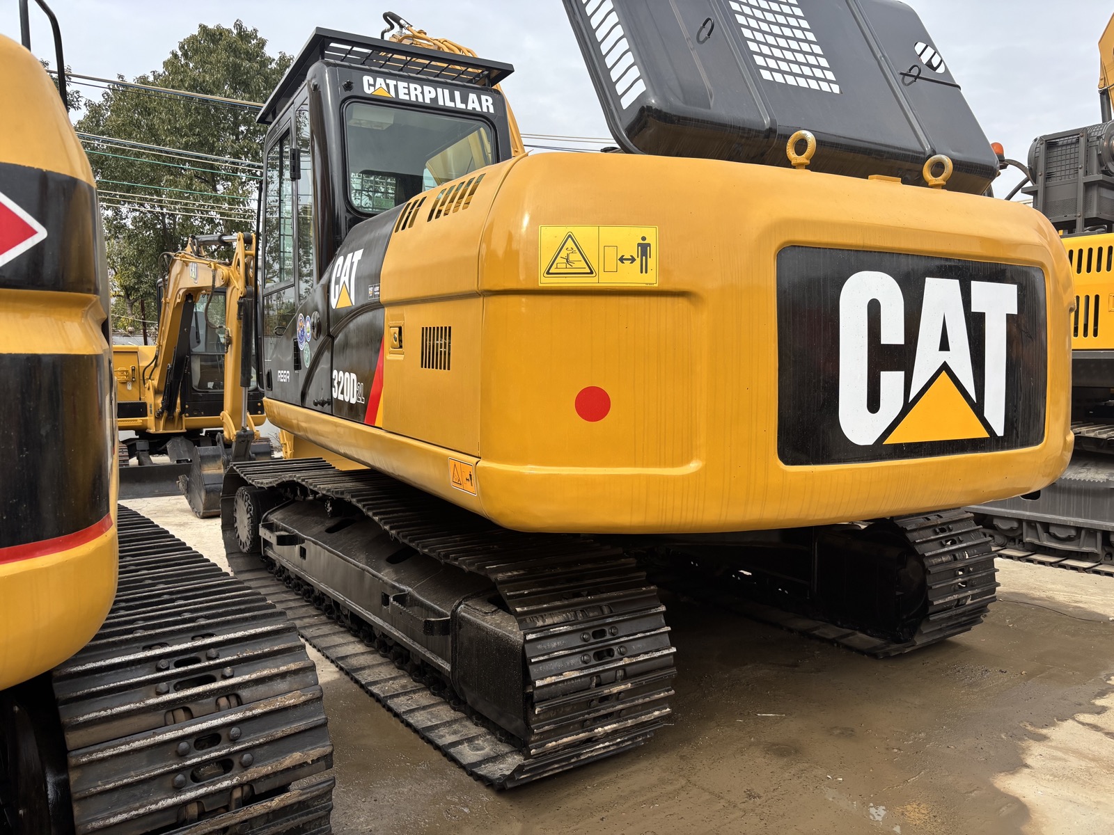 CAT 320D2L used excavator 0 photo 6