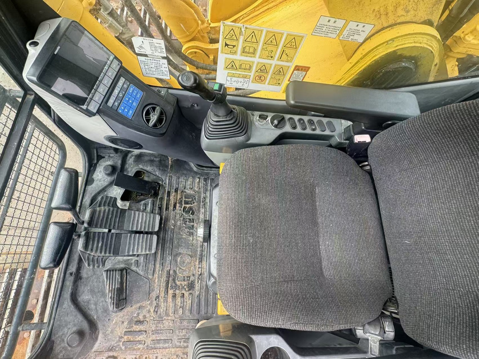 Komatsu PC460 used excavator 0 photo 2