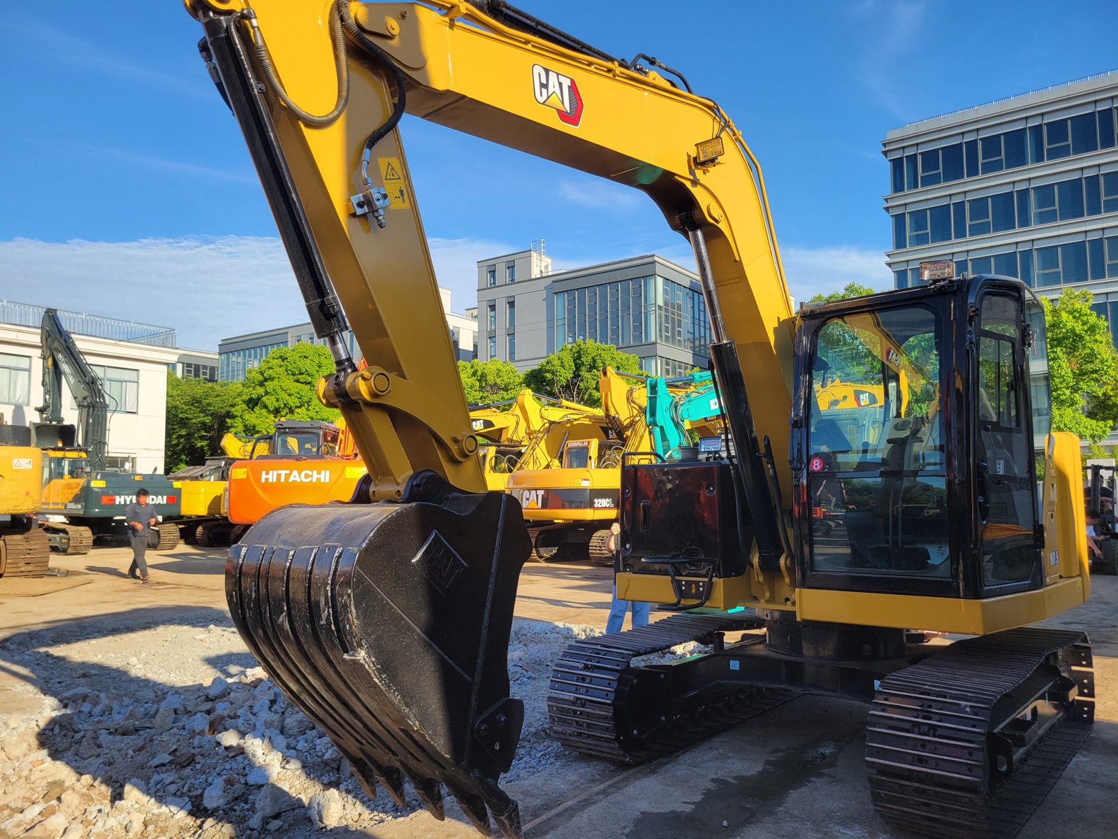CAT 307.5 Mini used excavator 0 photo 2