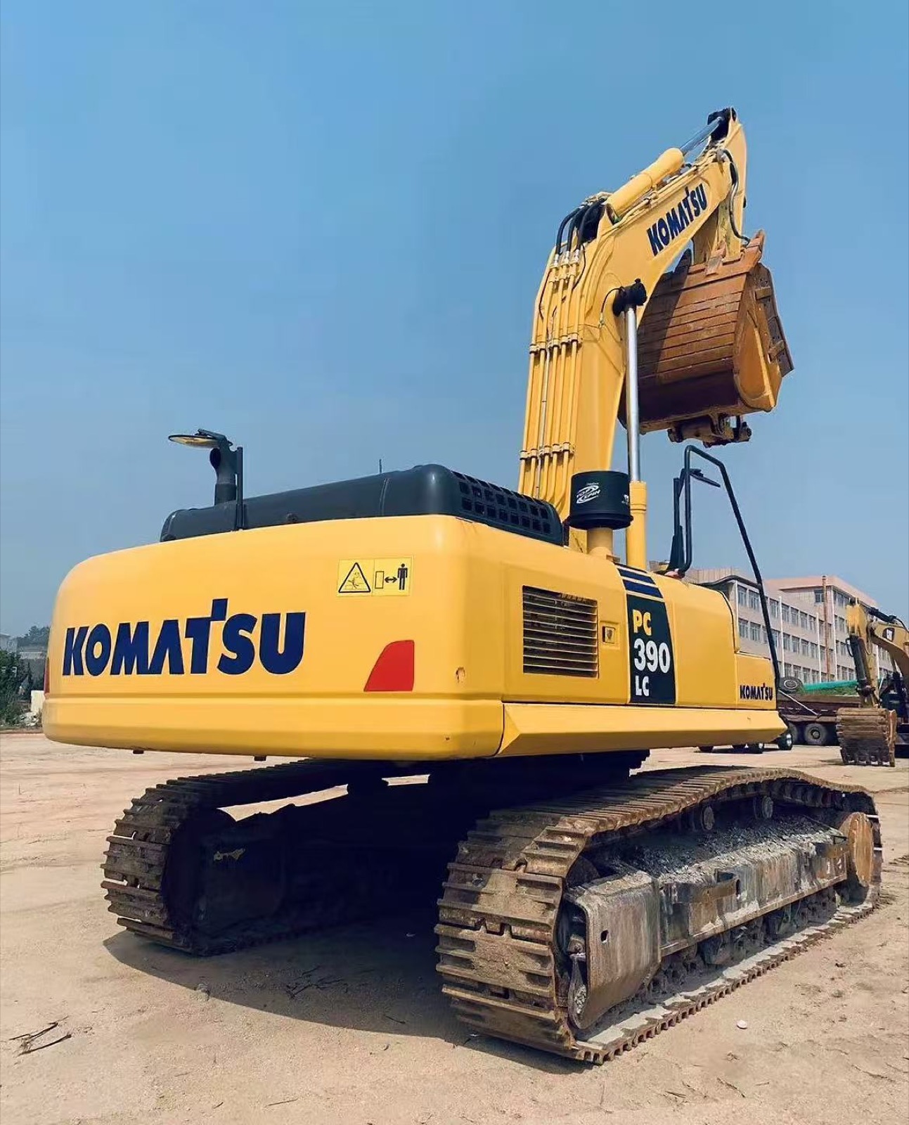 Komatsu PC390 used excavator 0 photo 6