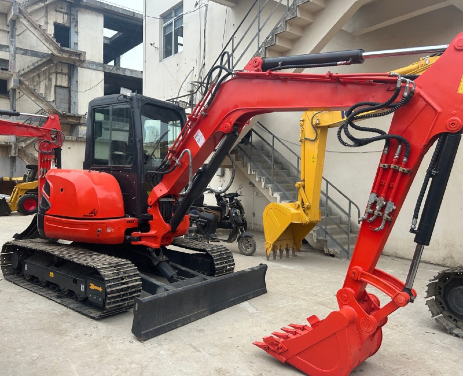 Kubota U55 Mini used excavator 0 photo 3