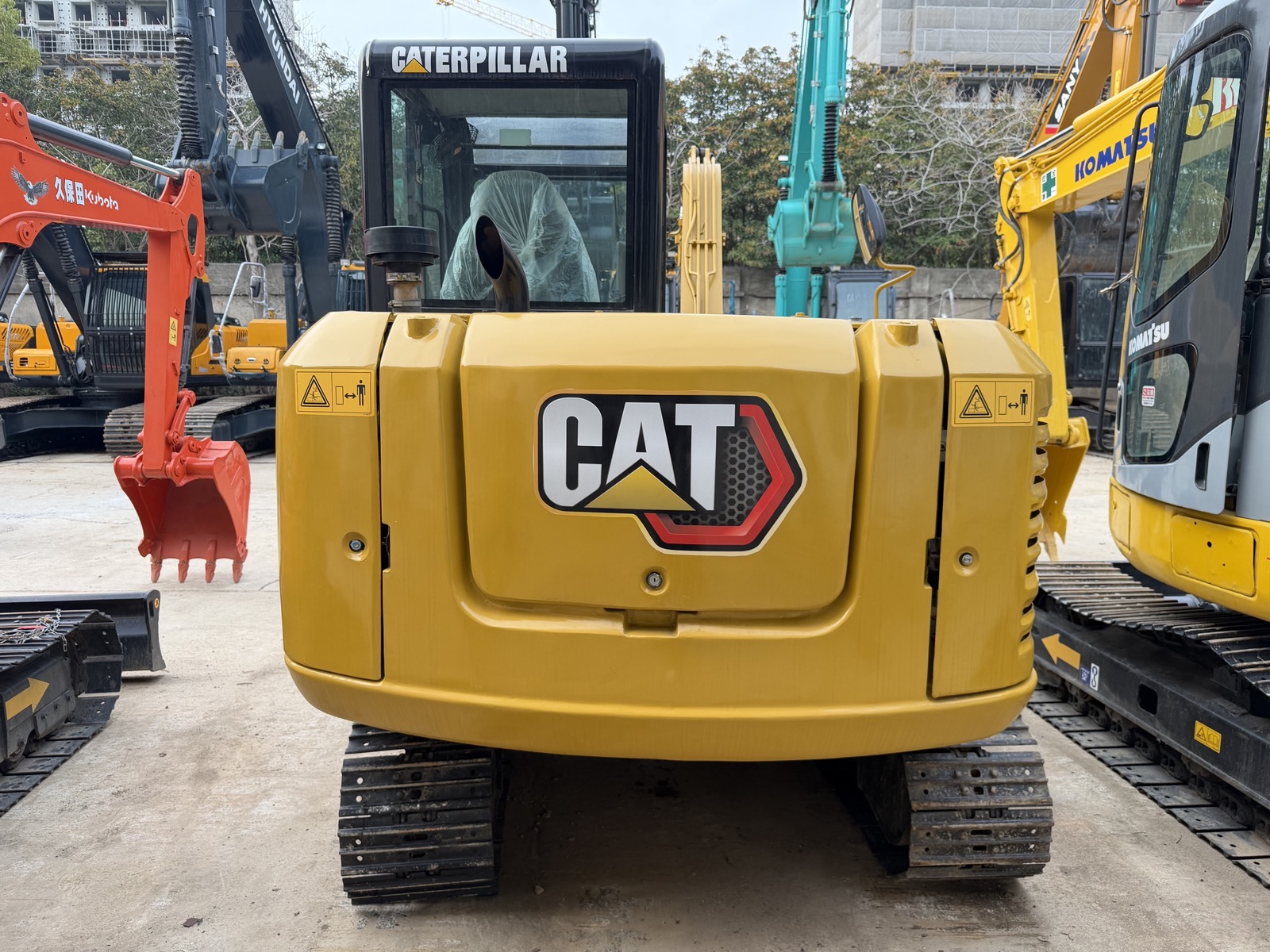CAT 305.5E2 Mini used excavator 0 photo 4