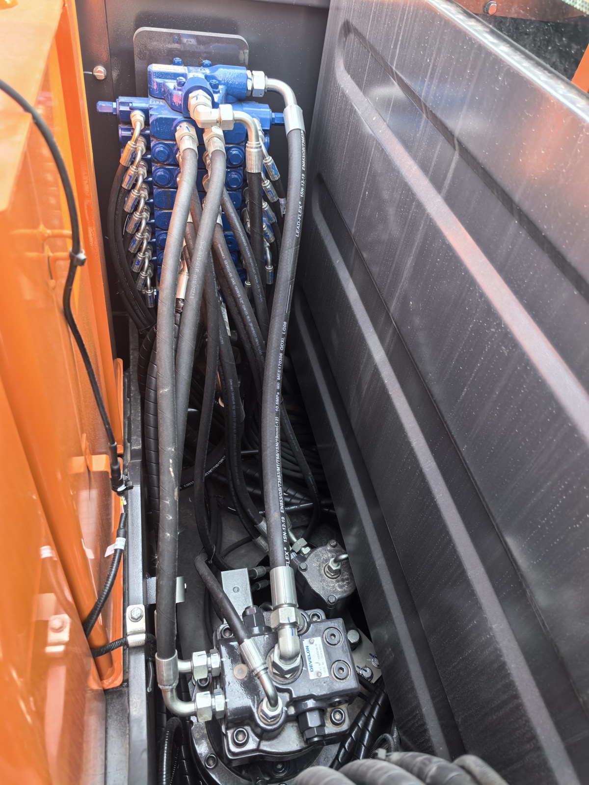 Doosan DX60D Mini used excavator 0 photo 7