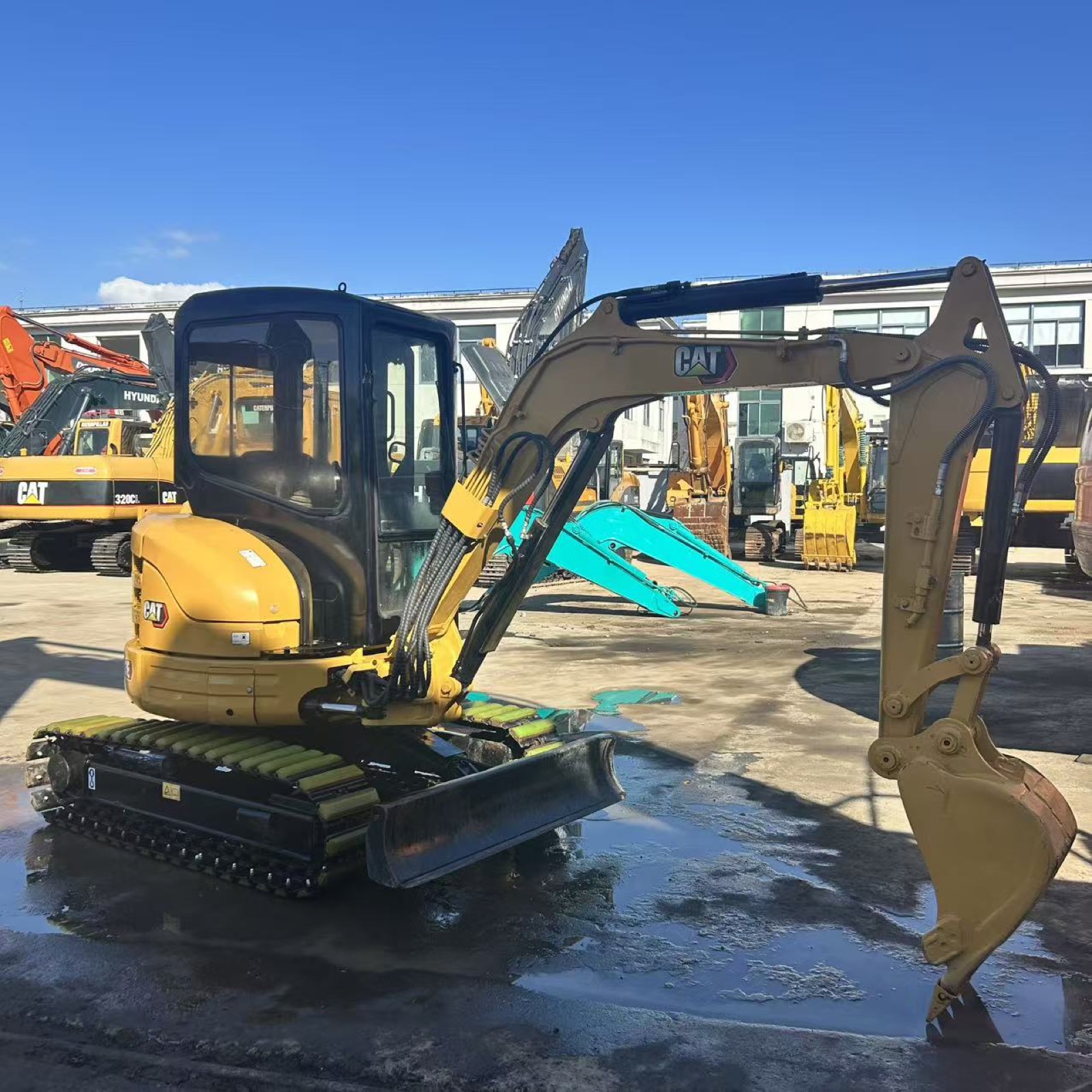 CAT 303E Mini used excavator 0 photo 3