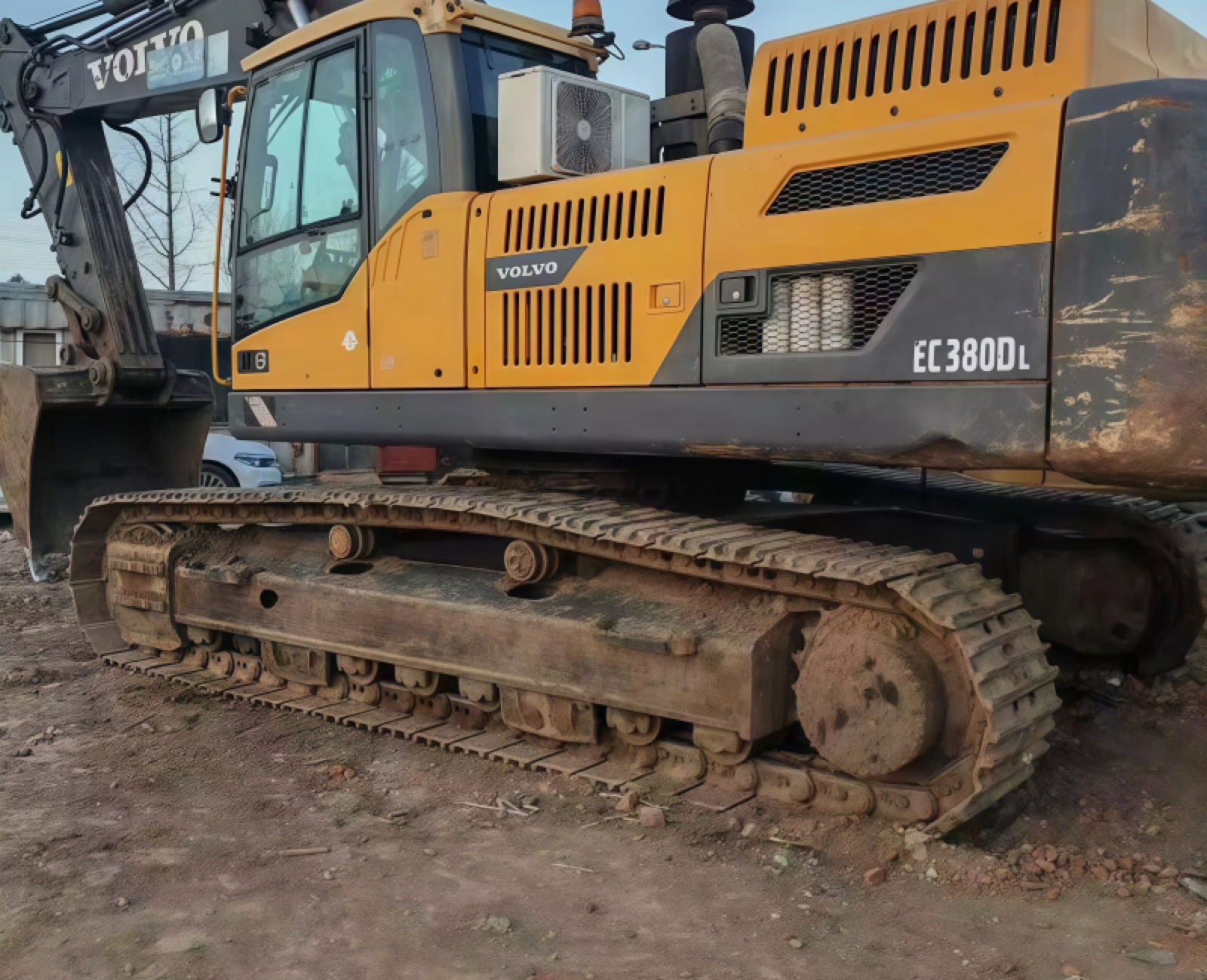 Used Volvo 380 Excavator for Sale