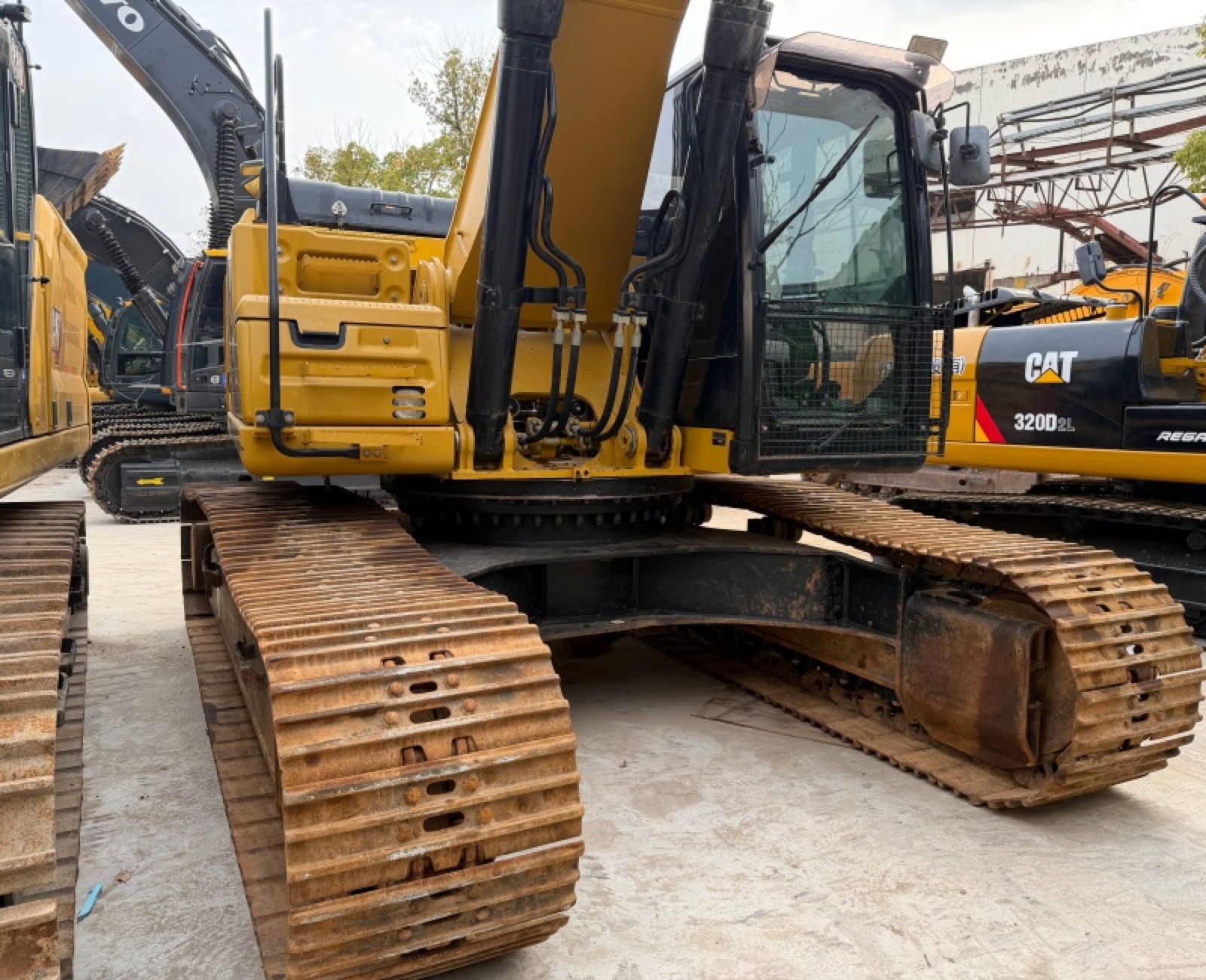 CAT 336FL used excavator 0 photo 2