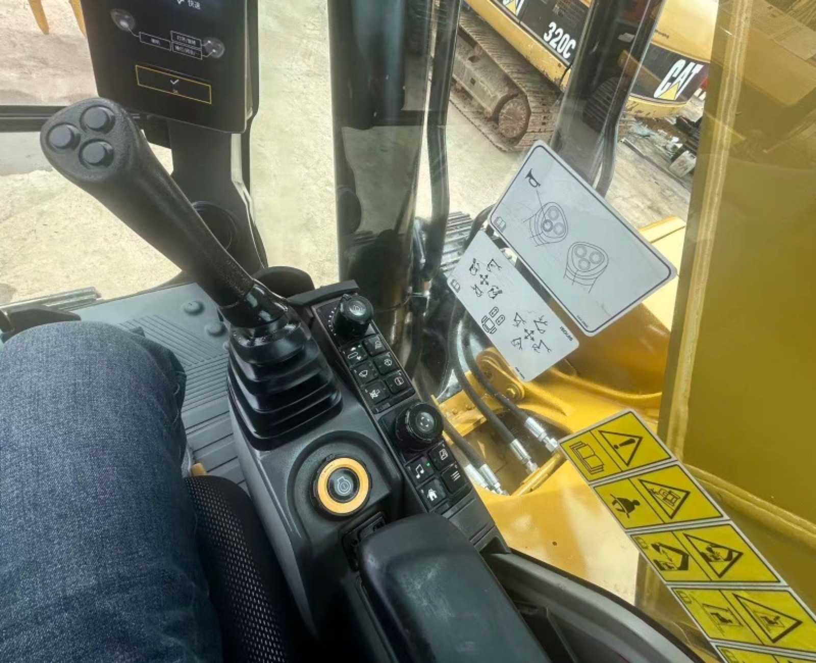 CAT 320GC used excavator 0 photo 5