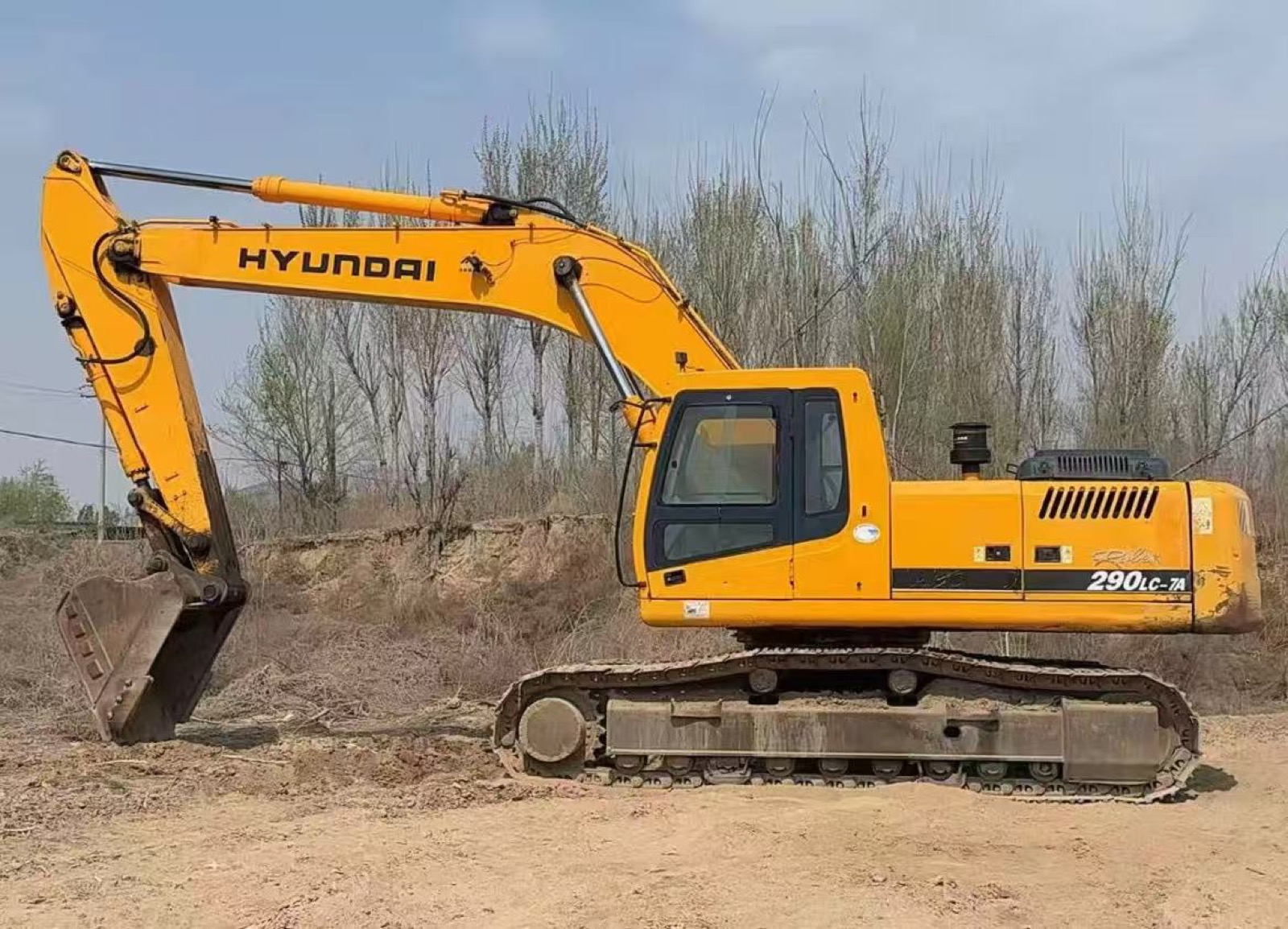 Hyundai R290LC-7A used excavator 0 photo 2