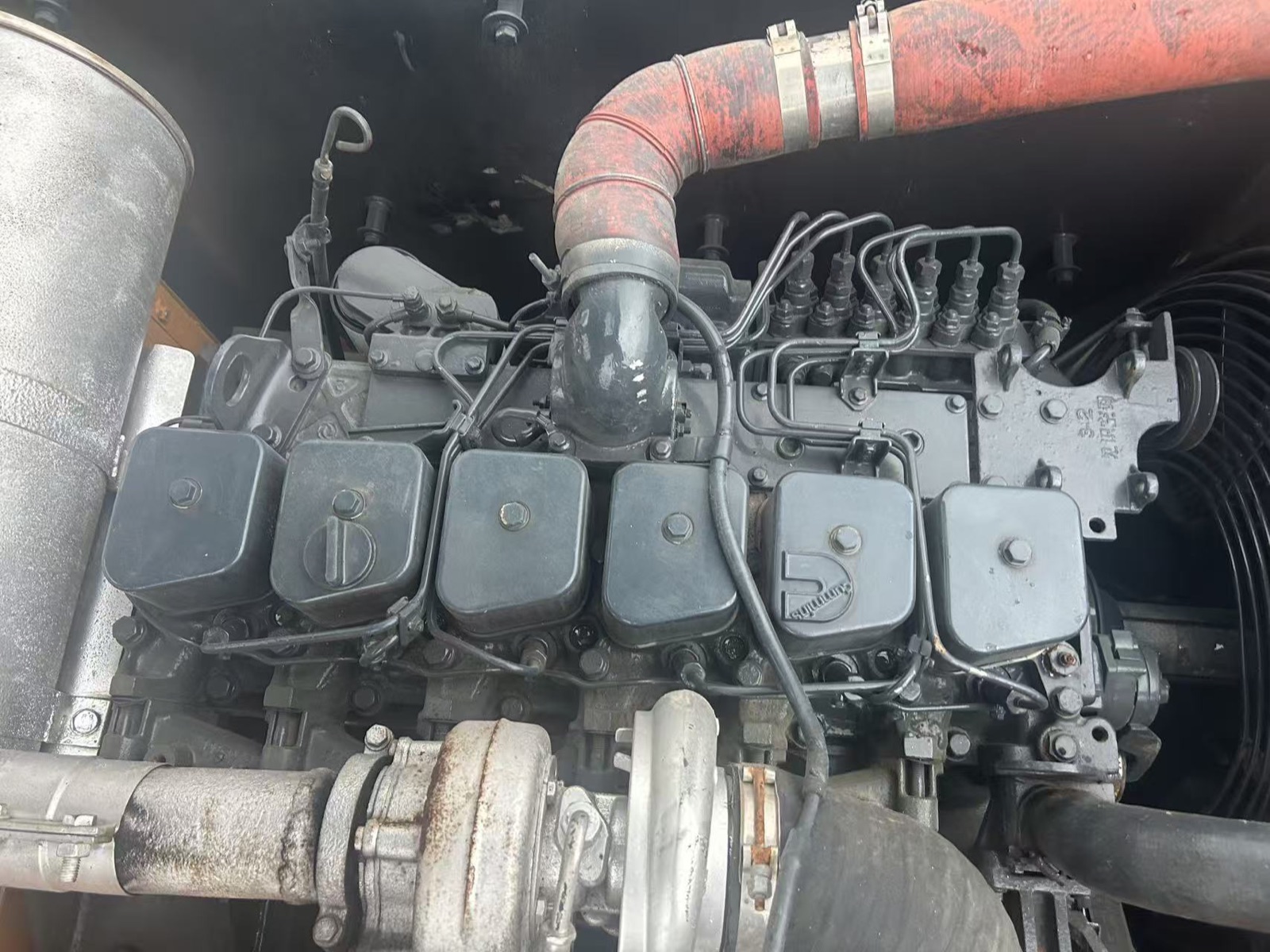 Hyundai 225LC-9S used excavator 0 photo 8